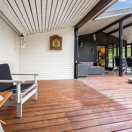 Сasa de vacaciones Siggi - 400m From The Sea By Interhome Bøtø By